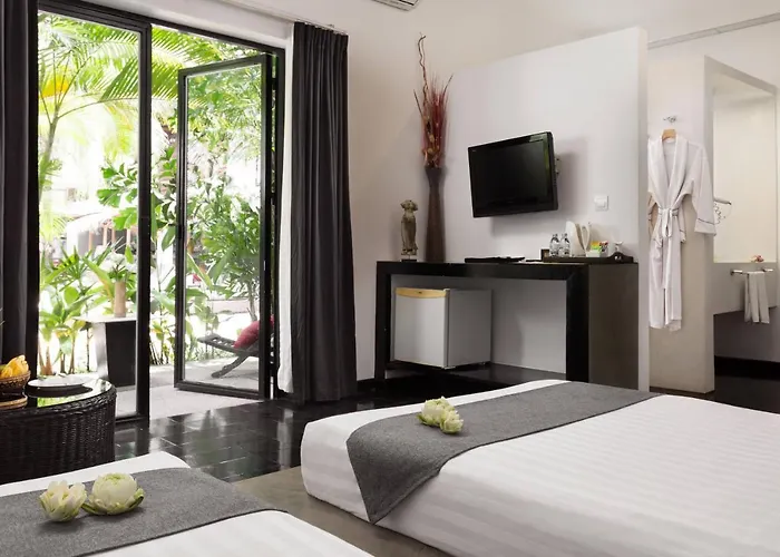 Apsara Greenland Boutique &